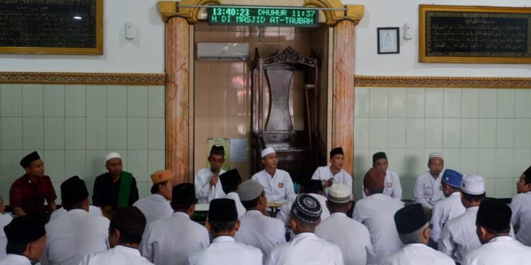 Warga Binaan Lapas Mojokerto Dengan Khidmad Ikuti Pembinaan Kerohanian Sholawat Banjar