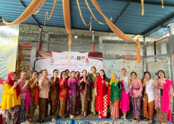 Peringati Hari kebaya Dan Hari Anak Nasional Lapas Perempuan Krobokan  Lakukan Parade Berkebaya