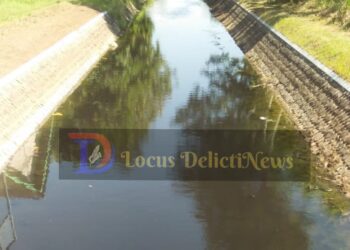 Bau Menyengat Limbah Hitam Pekat Dari PG. Gempolkrep Dikeluhkan Warga