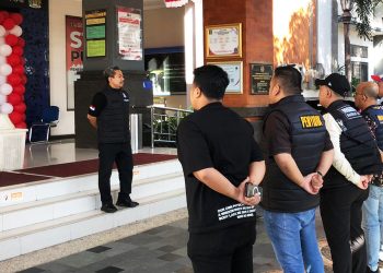 IMIGRASI NGURAH RAI AMANKAN 2 WNA DUGAAN PROSTITUSI