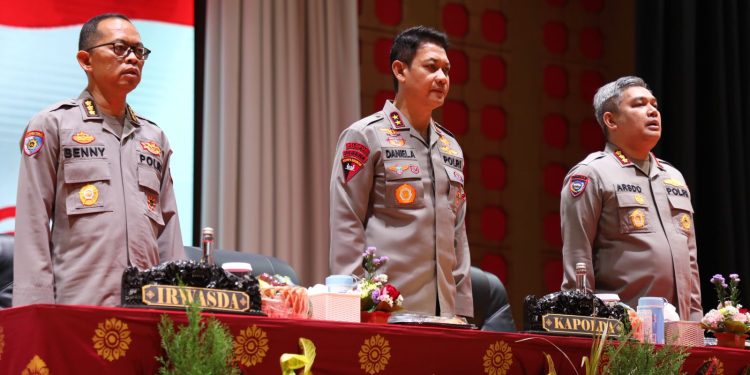 Jelang Pilkada 2024, Kapolda Bali Beri Pembekalan Kepada Bhabinkamtibmas