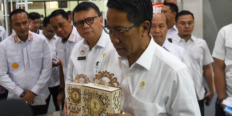 Lihat Bagusnya Karya WBP, Menkumham Upayakan Cari Pasar