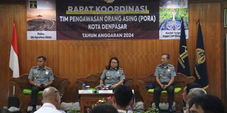Tingkatkan Sinergi Tim PORA,Kanwil Kemenkumham Bali Komitmen Perkuat Pengawasan WNA