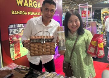 LAPAS KEROBOKAN PAMERKAN HASIL KARYA NARAPIDANA DISALAH SATU MALL TERBESAR DI BALI