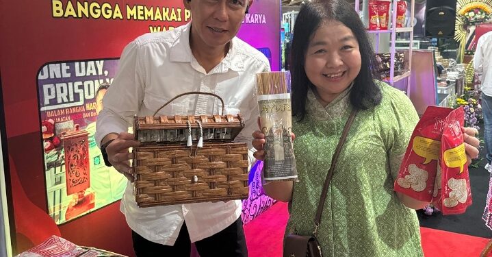 LAPAS KEROBOKAN PAMERKAN HASIL KARYA NARAPIDANA DISALAH SATU MALL TERBESAR DI BALI