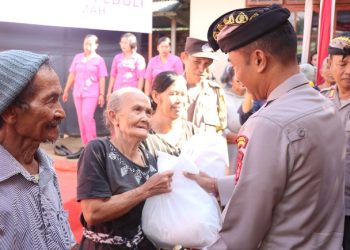 Kapolres Karangasem Pimpin “Jumat Curhat” di Desa Rendang
