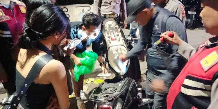 Cegah Kejahatan Polsek Kuta Utara Periksan Ratusan Kendaraan Bermotor Di Jalan Raya Batu Bolong
