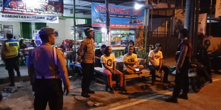 Atensi Malam Minggu Polsek Mengwi Susuri Jalur Terminal