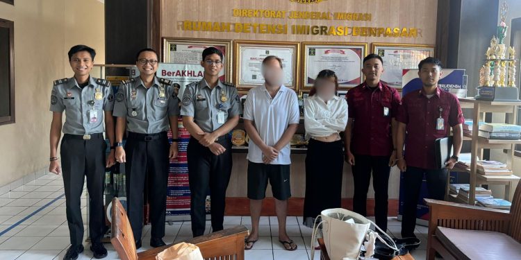 RUDENIM DENPASAR DEPORTASI DUA WARGA RUSIA TERLIBAT PROSTITUSI