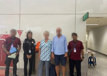 MELAKUKAN PEMASARAN VILLA, SEPASANG WNA DIDEPORTASI IMIGRASI SINGARAJA