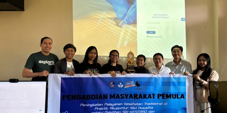 Pemberdayaan Masyarakat Pemula (PMP) Untuk Meningkatkan Pelayanan Kesehatan Tradisional Di Praktik Akupunktur Niki Husadha