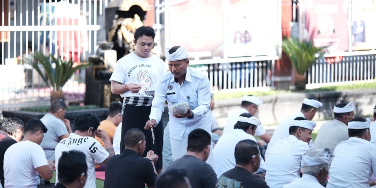 Penuhi Layanan Kerohanian, Warga Binaan Ikuti Persembahyangan Bersama Dan Kebaktian