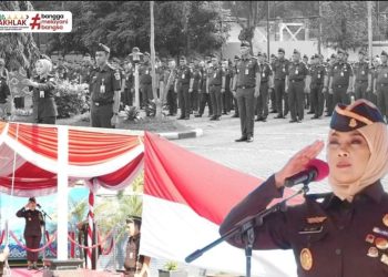 Dirgahayu KORPRI ke 53, Kajati Jatim Mia Amiati Jadi Inspektur Upacara