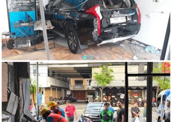 Mobil Pajero Hitam Menghantam Ruko Cido Printing Dijalan Klampis Jaya Surabaya