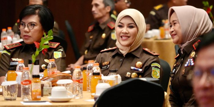 Kajati Jatim Mia Amiati Hadir di Munas PERSAJA Tahun 2025