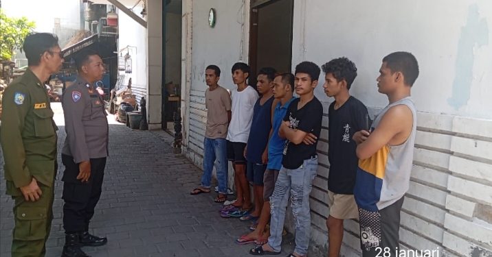 Bhabinkamtibmas Kuta Sambangi Perusahaan Laundry Warga Sumba, Himbau Warga Taat Hukum Dan Ciptakan Keamanan