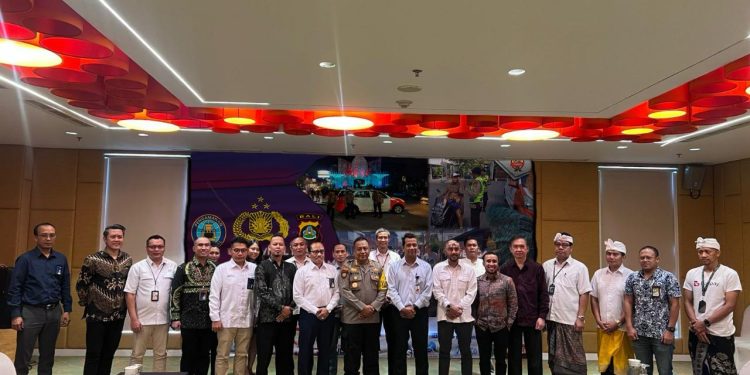 Program Jumat Curhat, Dirpamobvit Polda Bali Sampaikan pentingnya menjaga Harkamtibmas di Lingkungan Masing-masing