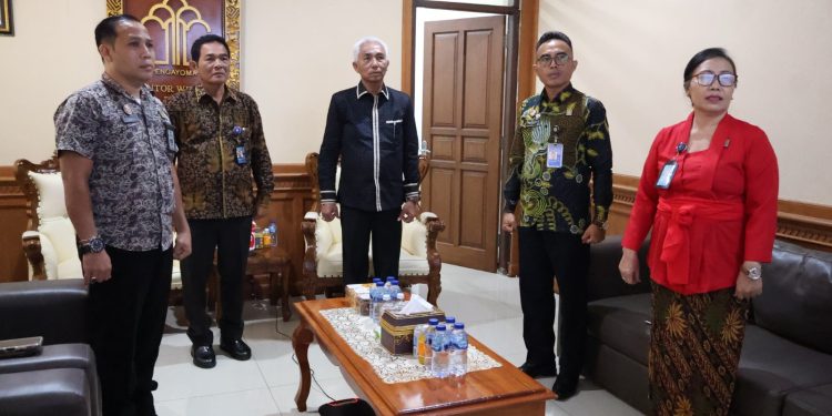 KANWIL KEMENKUM BALI IKUTI WEBINAR SOSIALISASI KUHP BARU: ADAPTASI PARADIGMA MODERN DALAM HUKUM PIDANA