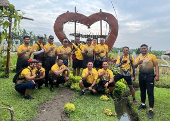 Sabtu Ceria Polsek Mengwi Panen Lele dan Gowes Kamtibmas