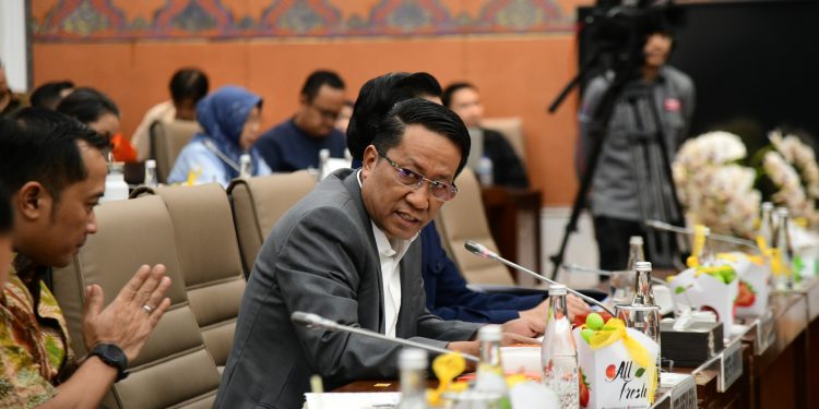 Pemerintah dan DPR Sepakat RUU BUMN Masuk Rapat Paripurna