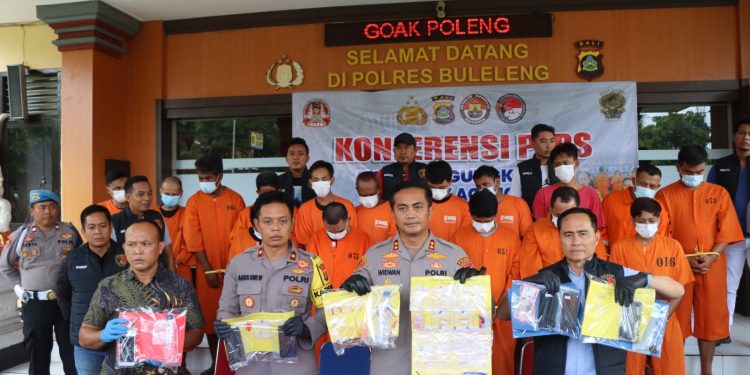 Polres Buleleng Berhasil Mengungkap 17 Pelaku Kejahatan Narkotika dalam Operasi Antik 2025