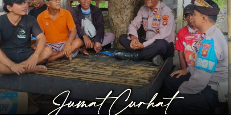 Waka Polsek Kubu Gelar “Jumat Curhat” Bersama Warga Desa Kubu, Hinbau Warga Waspada Cuaca Ektrem