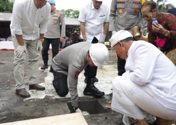 Kapolda Bali Letakan Batu Pertama Pembangunan Dapur Makan Bergizi
