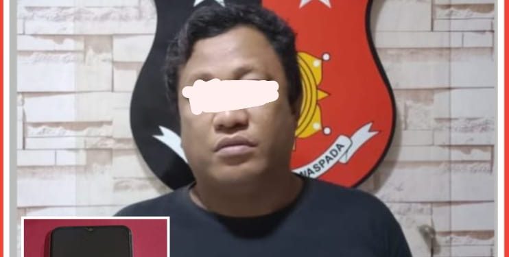 Polisi Tangkap Pelaku Judi online Di Kedai Kopi Surabaya