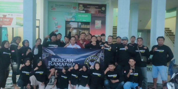 Dalam Rangka Di Bulan Suci Ramadhan Marmoyo Community. Bagi-Bagi Takjil Dan Berbuka Bersama