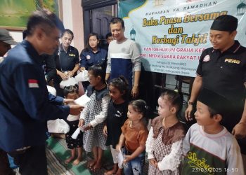 Media Suara Rakyat Indonesia Gelar Bukber Dan Berbagi Takjil Berikan Santunan Kepada Anak Yatim Piatu