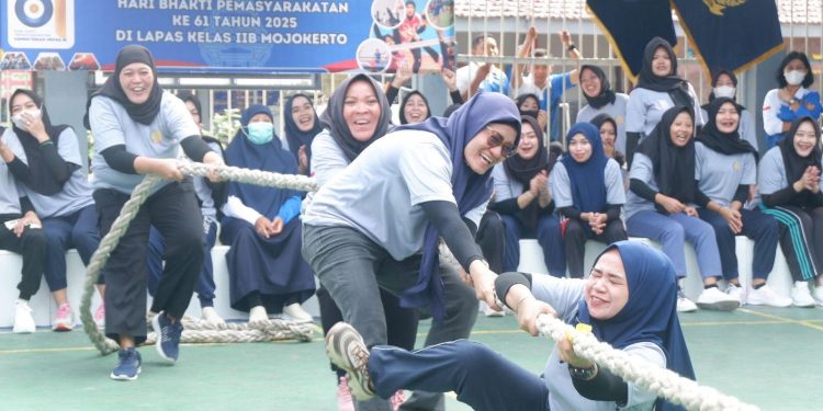 RANGKAIAN PERINGATAN HBP KE-61, LAPAS MOJOKERTO GELAR TURNAMEN OLAHRAGA BAGI WBP