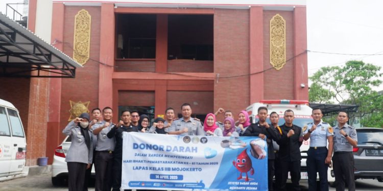 Peringati Hari Bhakti Pemasyarakatan ke-61, Kalapas Mojokerto dan Jajaran Gelar Kegiatan Donor Darah di PMI Mojokerto
