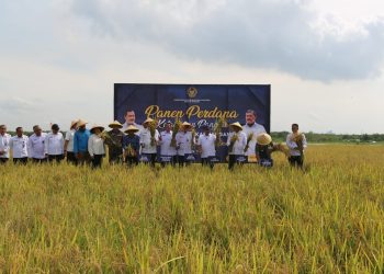 NUSAKAMBANGAN PANEN PERDANA,BANGUN LUMBUNG KETAHANAN PANGAN DAN BERI KESEMPATAN WARGA BINAAN