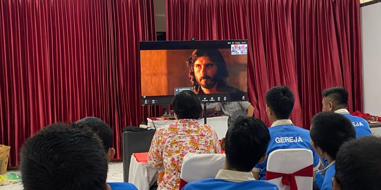 Lapas Mojokerto Fasilitasi WBP Jalankan Ibadah Jumat Agung Secara Virtual