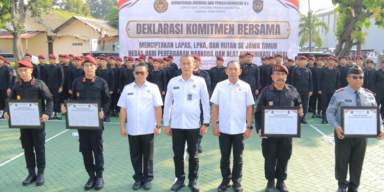 Kanwil Ditjen Pemasyarakatan Jawa Timur Deklarasikan Komitmen Bersama Wujudkan Lapas dan Rutan Bersih Dari Narkoba Dan HP Ilegal