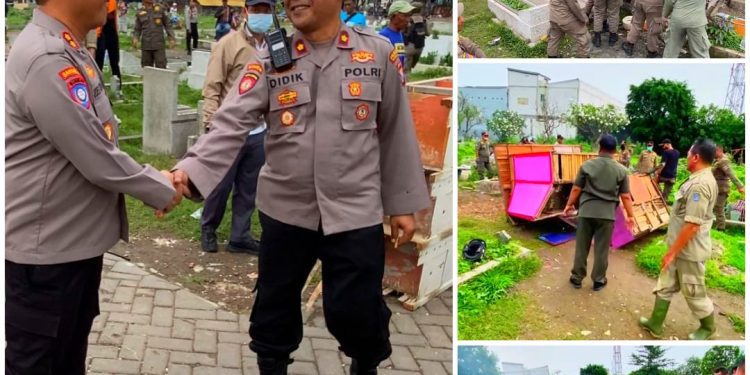 Tiga Pilar Simokerto Tertibkan Bekupon Diarea Makam Kapas Krampung Surabaya