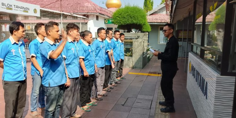 PERKUAT IMAN, WBP NASRANI LAPAS MOJOKERTO IKUTI PEMBINAAN ROHANI SECARA VIRTUAL