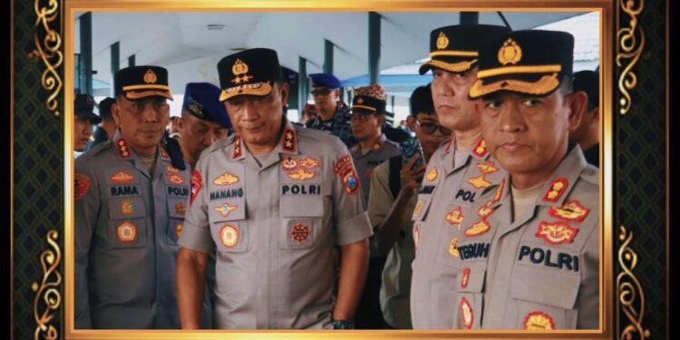 Kapolda Jatim Pantau Langsung Pencarian Korban Kapal Tenggelam di Selat Bali