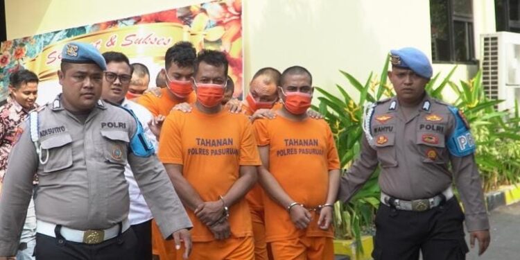 Polres Pasuruan Berhasil Ungkap 4 Kasus Menonjol dan Amankan 5 Tersangka