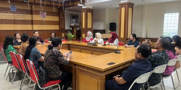 Kanwil Kemenkum Bali Verifikasi Faktual Aktualisasi Peacemaker Training: Dua Desa Dii Bali Tunjukkan Komitmen Pelayanan Hukum