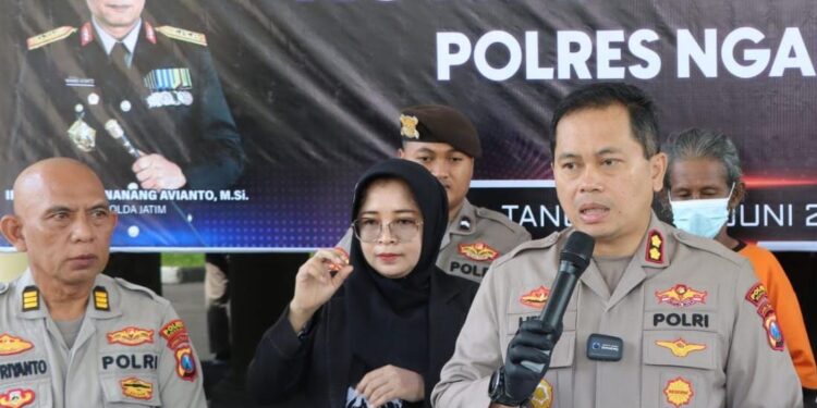 Polres Nganjuk Ungkap Jaringan Narkoba Sita 17 Ribu Pil LL dan Puluhan Gram Sabu