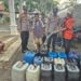 Polres Probolinggo dan BPBD Salurkan Air Bersih untuk Warga Tegalsiwalan Dampak Kekeringan