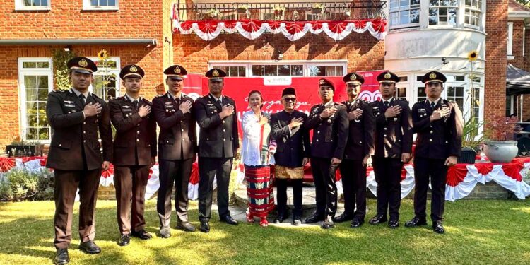 Perwira Polri Penerima Beasiswa LPDP Ikuti Upacara HUT RI ke-80 di London