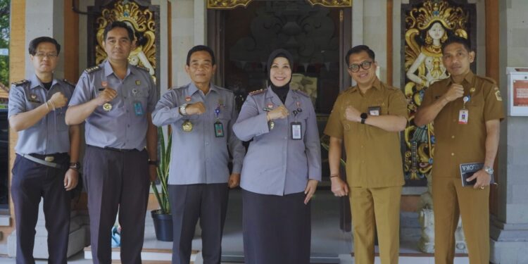 DORONG PERLINDUNGAN KI KREATOR DISABILITAS, KANWIL KEMENKUM BALI PERKUAT SINERGI DENGAN BRIDA GIANYAR