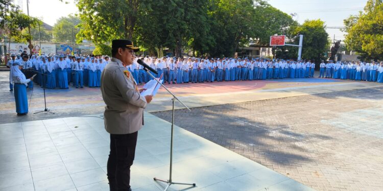 Polres Pelabuhan Tanjung Perak Laksanakan Cooling System, Himbau Pelajar Jauhi Aksi Demo Anarkis yang Rugikan Masa Depan