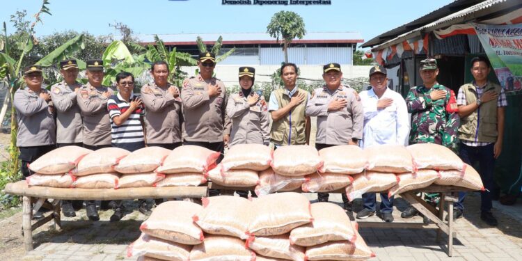 Dukung Ketahanan Pangan, Polres Pelabuhan Tanjung Distribusikan 1 Ton Jagung Hasil Panen Raya Kwartal III ke Bulog