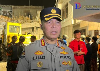 Polda Jatim Bantu Evakuasi Korban Runtuhnya Bangunan Pesantren di Sidoarjo