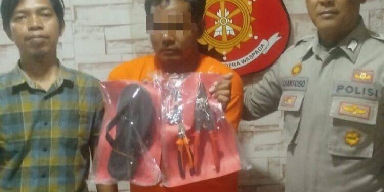 Polsek Krembangan Amankan Pelaku Pencurian Modus Kempes Ban Di Jalan Dupak Rukun