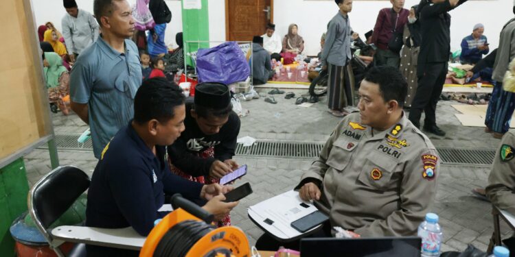 Biddokkes Polda Jatim Buka Posko DVI Di Lingkungan Ponpes Al Khoziny