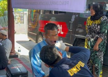 Dokkes Polda Jatim Lakukan Pengumpulan DNA Keluarga Korban di Ponpes Al Khoziny